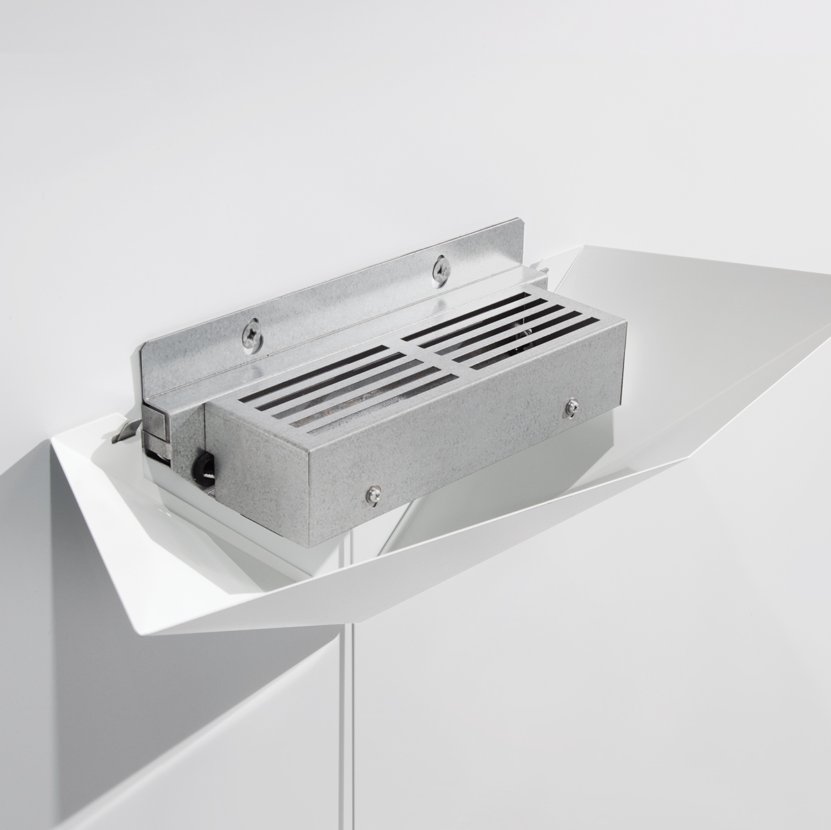 Lumiere（壁掛型LED紫外線捕虫器　ルミエール）